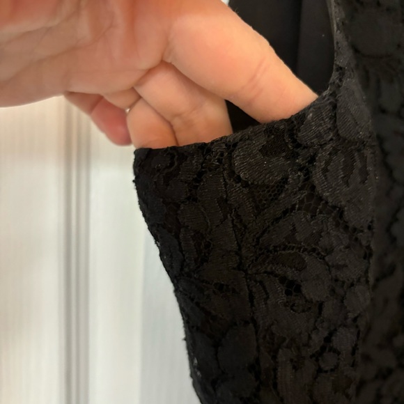 Club Monaco | Sleeveless Lace V-Neck Dress - Size 8 - Picture 8 of 14